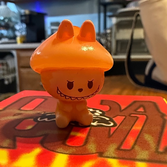 POP MART Other - Pop bean Labubu mushroom